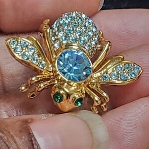 Joan Rivers Bumblebee Brooch Gold Tone Blue Clear Crystal Insect 
Vintage Style